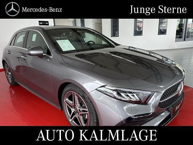 Lack mountaingrau Gebraucht 2024 Mercedes A180 AMG line Limousine | 30.980 € (Guter Preis) - Bild 1/4