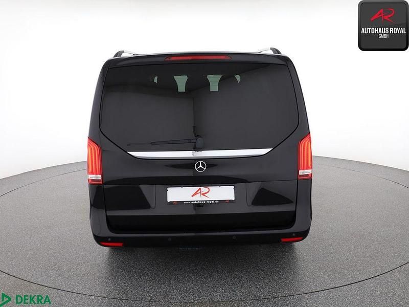 Gebraucht Mercedes V220 163 PS (119 kW) 2019 Obsidianschwarz Van / Kleinbus