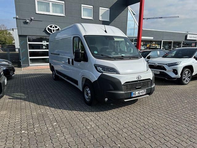 Gebraucht Toyota Proace 140 PS (102 kW) 2024 Icy white Van / Kleinbus