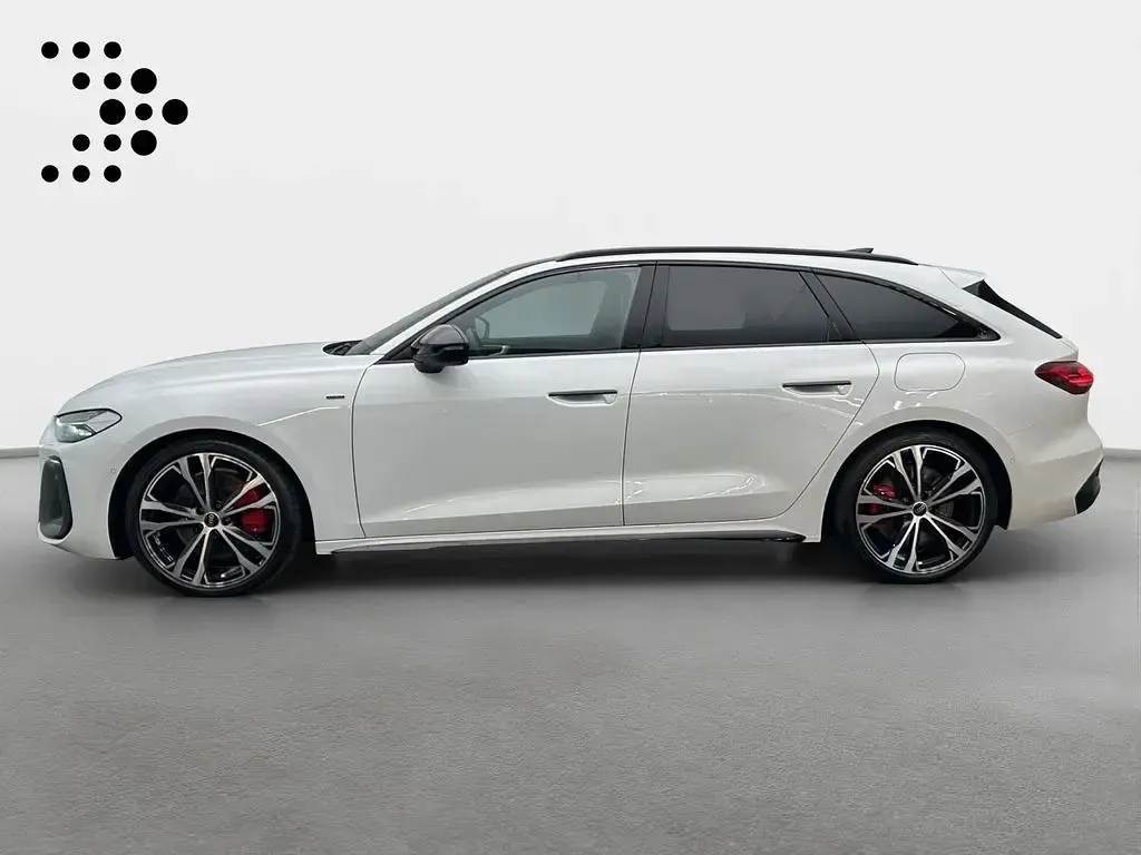 Gebraucht Audi A5 S-Line 367 PS (269 kW) 2025 Gletscherweiß metallic Kombi