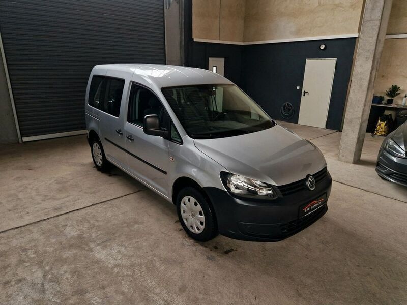 Gebraucht VW Caddy Startline 102 PS (75 kW) 2010 Silber Van / Kleinbus