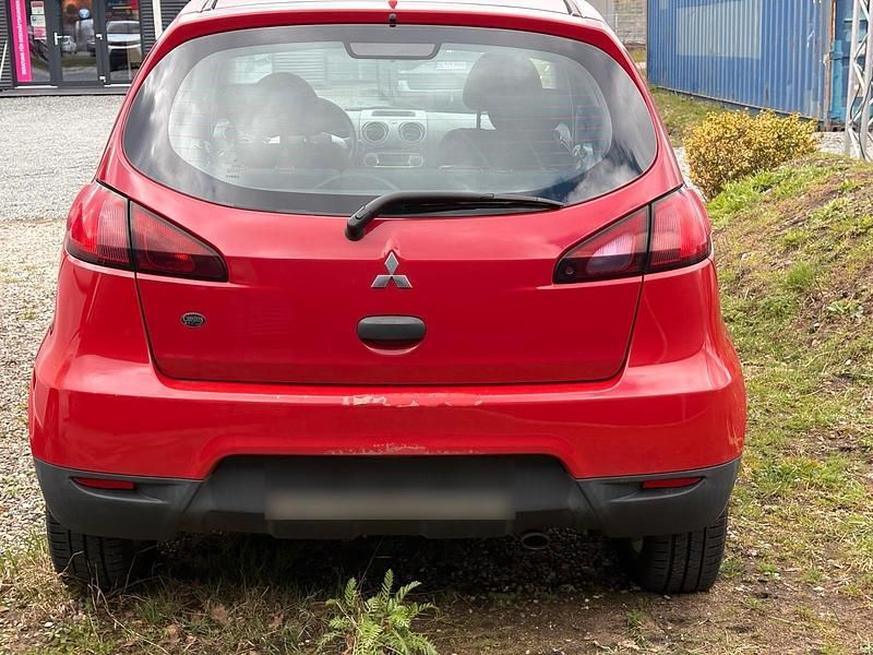 Second-hand Mitsubishi Colt 95 CP (69 kW) 2009 Roșu Hatchback