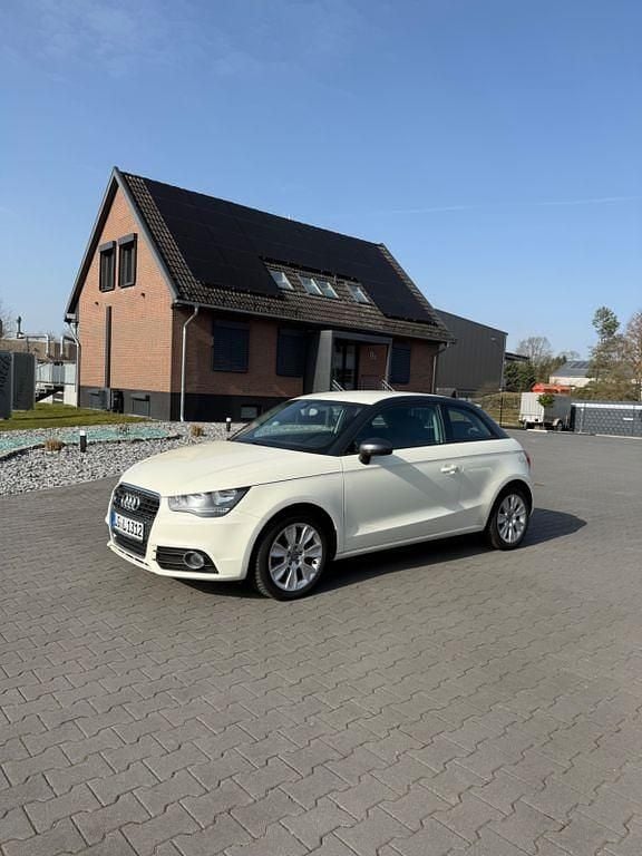 Gebraucht Audi A1 Ambition 122 PS (89 kW) 2012 Weiß Kleinwagen