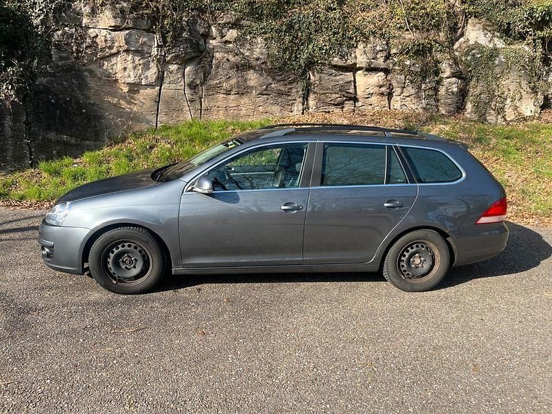 Gebraucht VW Golf V Comfortline 140 PS (102 kW) 2007 Grau Kombi