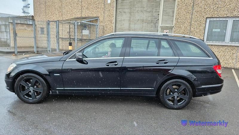 Gebraucht Mercedes C350 231 PS (169 kW) 2011 Schwarz Kombi