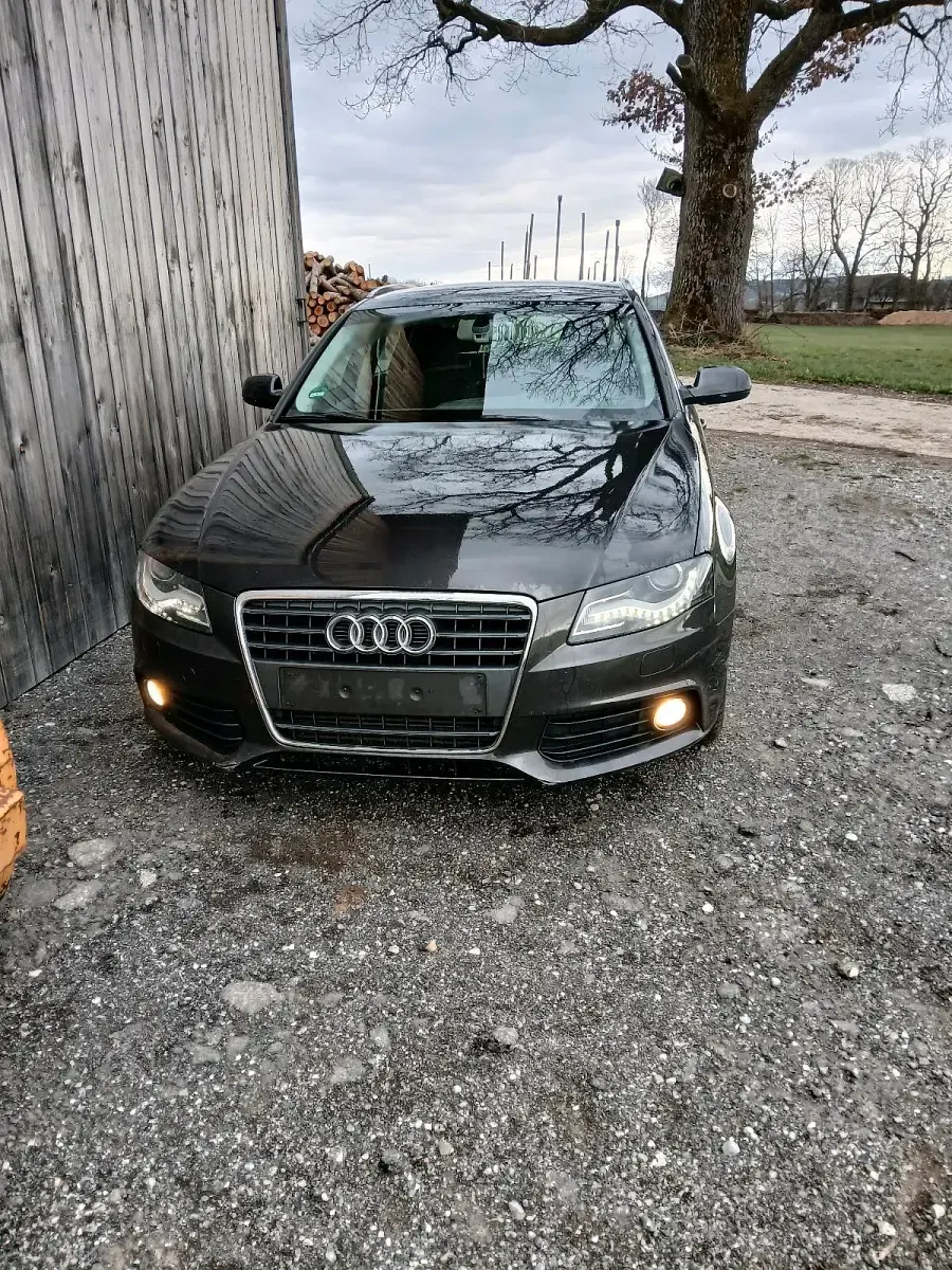 Second-hand Audi A4 120 CP (88 kW) 2009 Negru Break