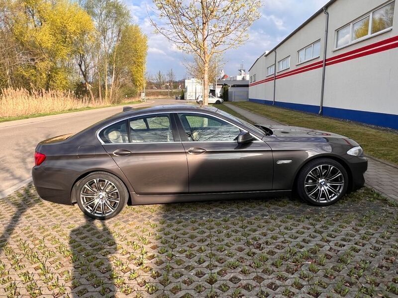 Gebraucht BMW 535 299 PS (219 kW) 2011 Grau Limousine