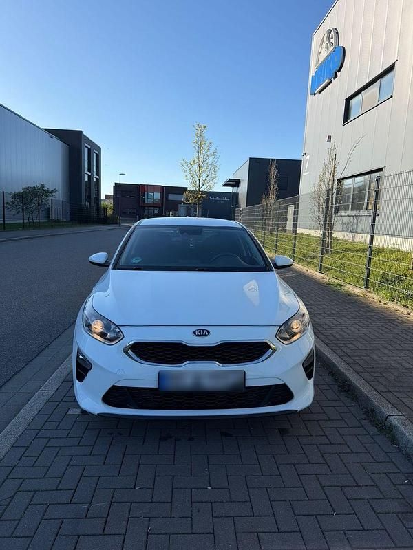 Gebraucht Kia Ceed Edition 7 99 PS (72 kW) 2019 Schwarz Kleinwagen