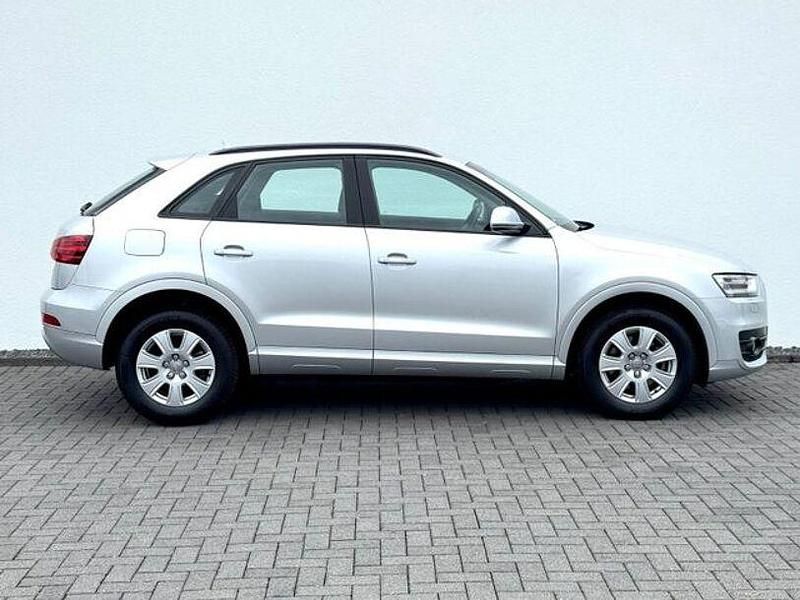 Gebraucht Audi Q3 Comfort 150 PS (110 kW) 2014 Eissilber SUV