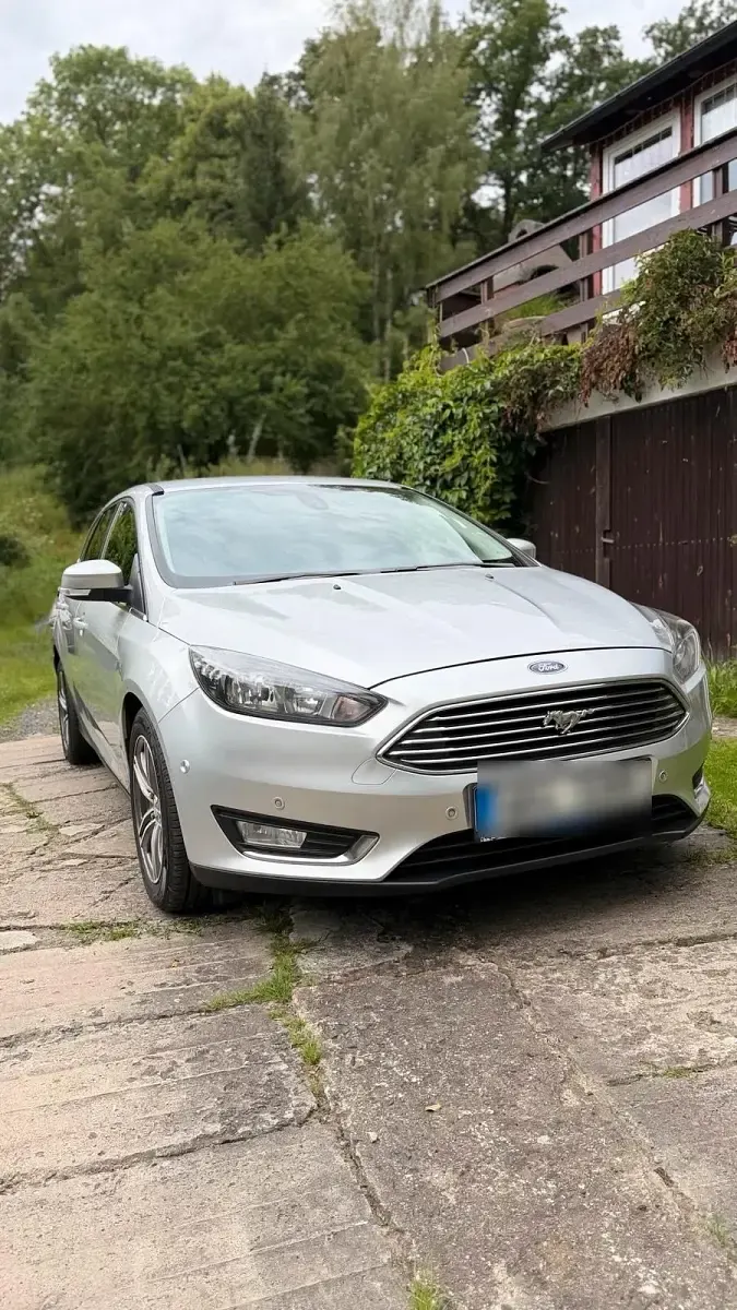 Gebraucht Ford Focus 150 PS (110 kW) 2015 Grau Kombi
