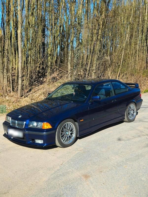 Gebraucht BMW 318 M Sport 140 PS (102 kW) 1997 Blau Coupé