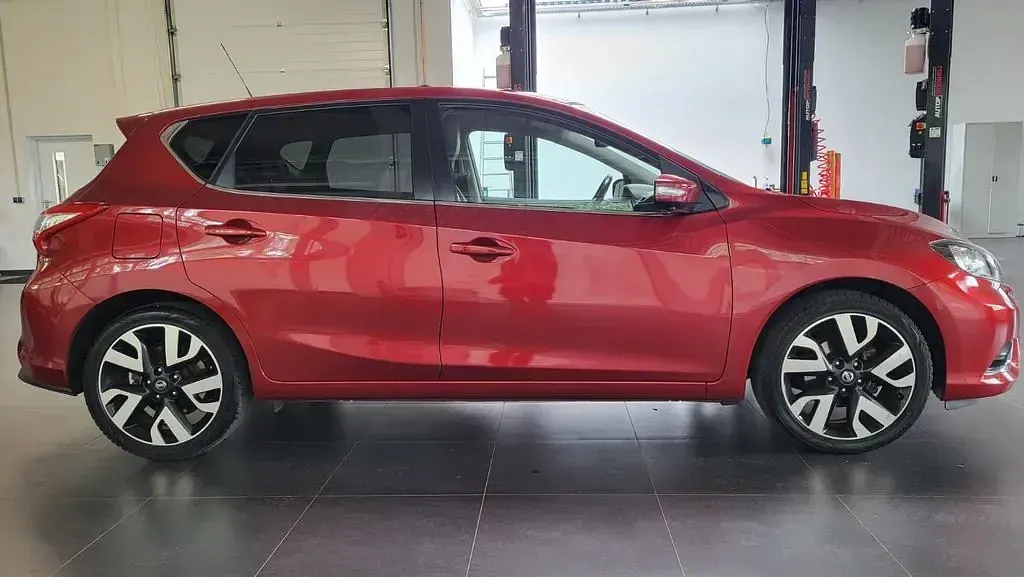 Gebraucht Nissan Pulsar Tekna 116 PS (85 kW) 2017 Rot Kleinwagen