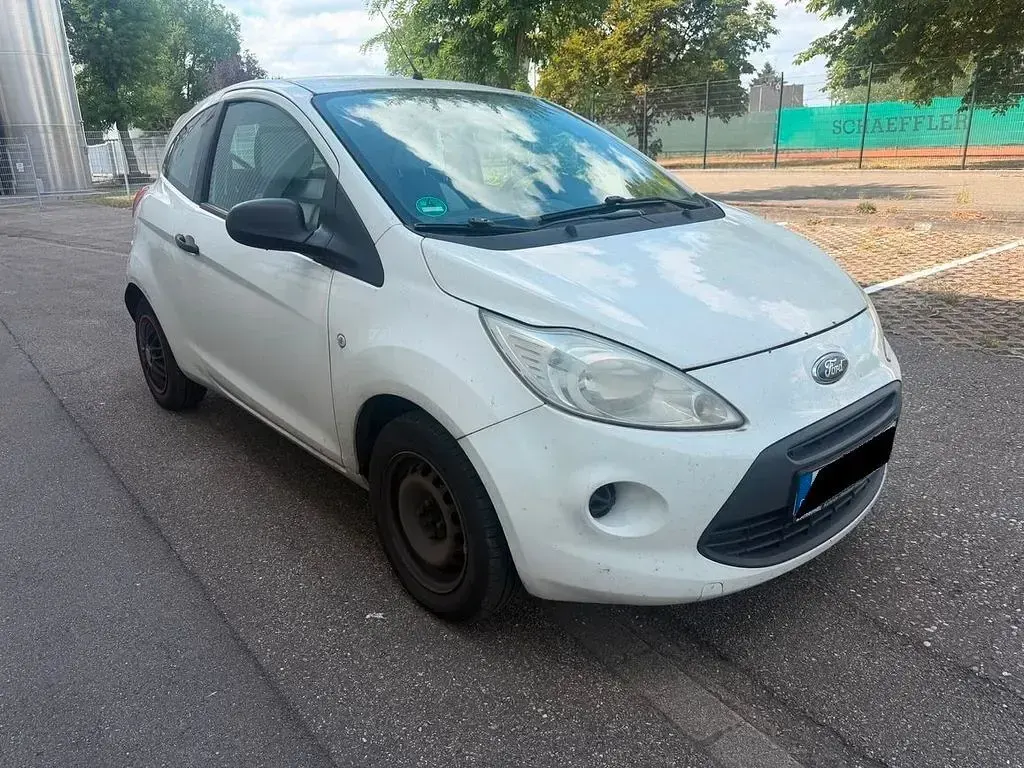 Gebraucht Ford Ka Ambiente 69 PS (50 kW) 2012 Weiß Kleinwagen