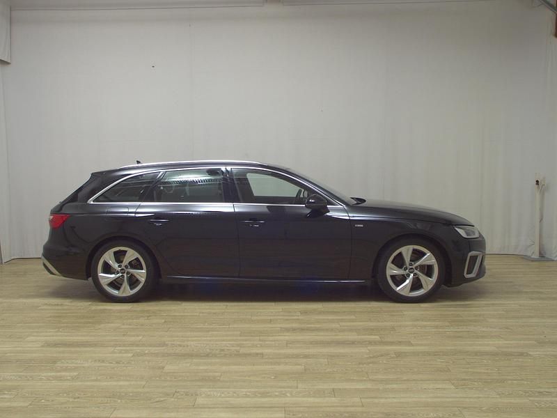 Gebraucht Audi A4 S-Line 163 PS (119 kW) 2021 Schwarz Kombi