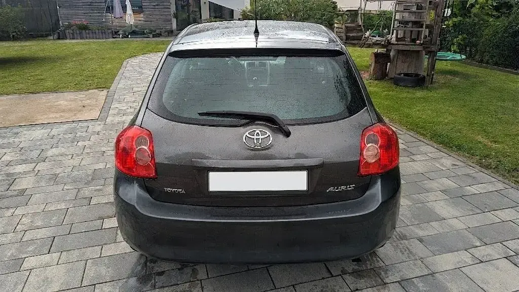 Gebraucht Toyota Auris Luna 97 PS (71 kW) 2008 Grau Kleinwagen