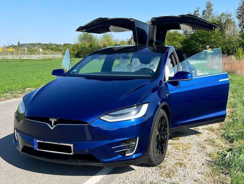Blau Gebraucht 2020 Tesla Model X Long Range AWD SUV | 49.995 € (Teuer) - Bild 1/4