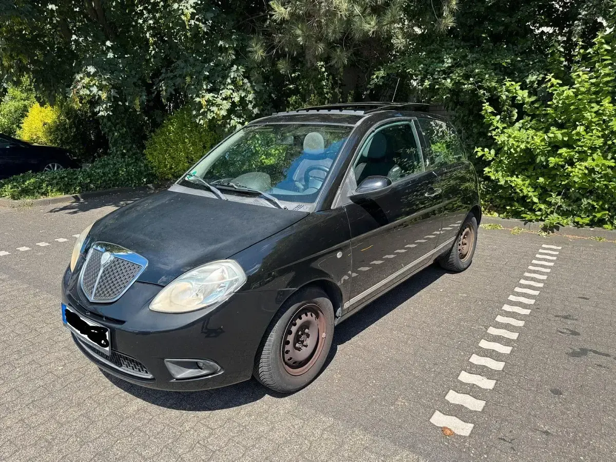 Gebraucht Lancia Ypsilon 95 PS (69 kW) 2007 Schwarz Kleinwagen
