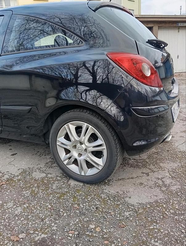 Gebraucht Opel Corsa 80 PS (58 kW) 2007 Schwarz Kleinwagen