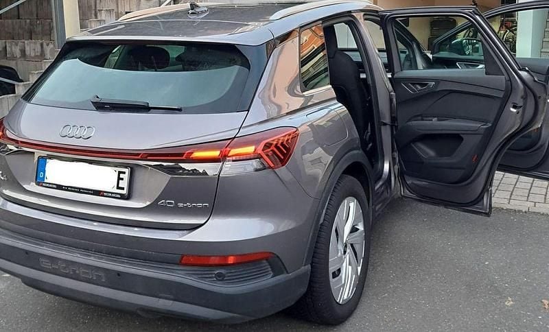 Gebraucht Audi Q4 e-tron Sport 150 kW (204 PS) 2021 Grau SUV