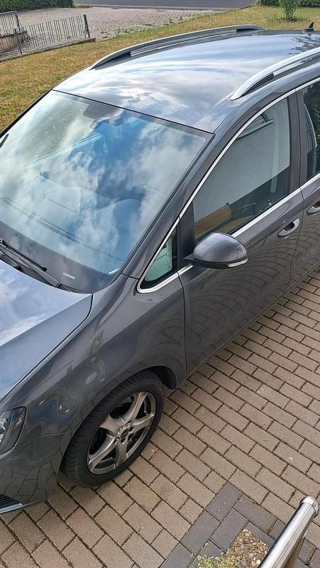 Andere außenfarben Gebraucht 2014 Seat Alhambra Ecomotive Van / Kleinbus | 8.000 € (Guter Preis) - Bild 1/4