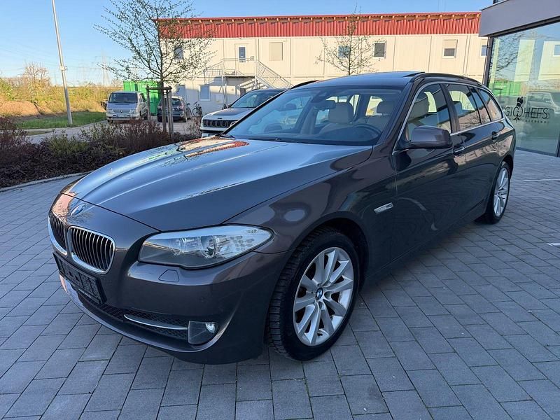 Gebraucht BMW 525 218 PS (160 kW) 2012 Braun Kombi