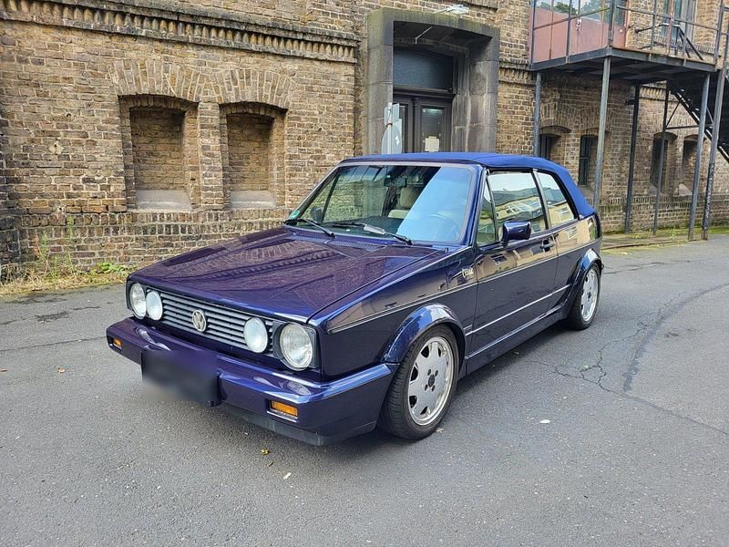 Blau Gebraucht 1991 VW Golf Cabriolet Classicline Cabrio | 14.500 € - Bild 1/4