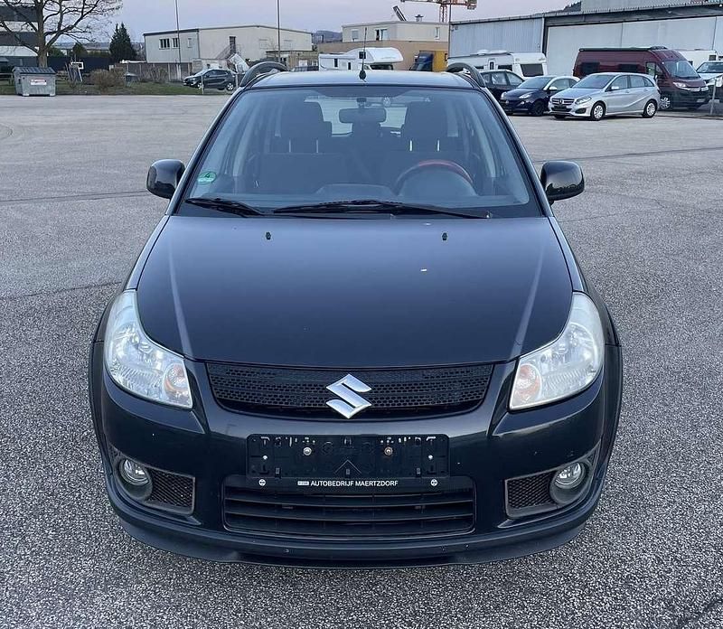 Usado Suzuki SX4 107 HP (78 kW) 2009 Other Sedan