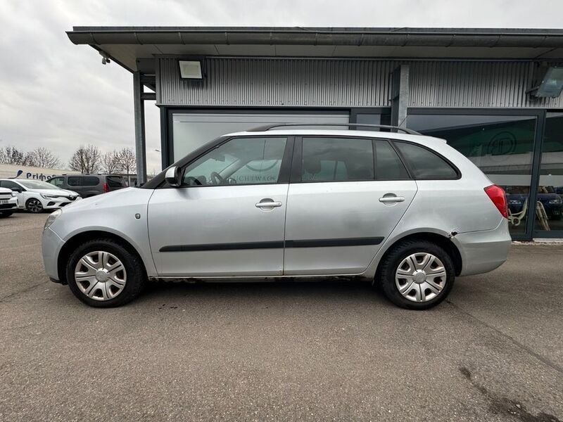 Gebraucht Skoda Fabia Ambiente 86 PS (63 kW) 2008 Brilliantsilber metallic Kleinwagen