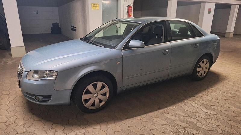 Gebraucht Audi A4 102 PS (75 kW) 2007 Blau Limousine