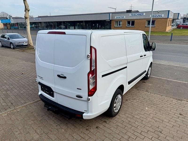 Usado Ford Transit Custom 105 HP (77 kW) 2018 Branco Monovolume
