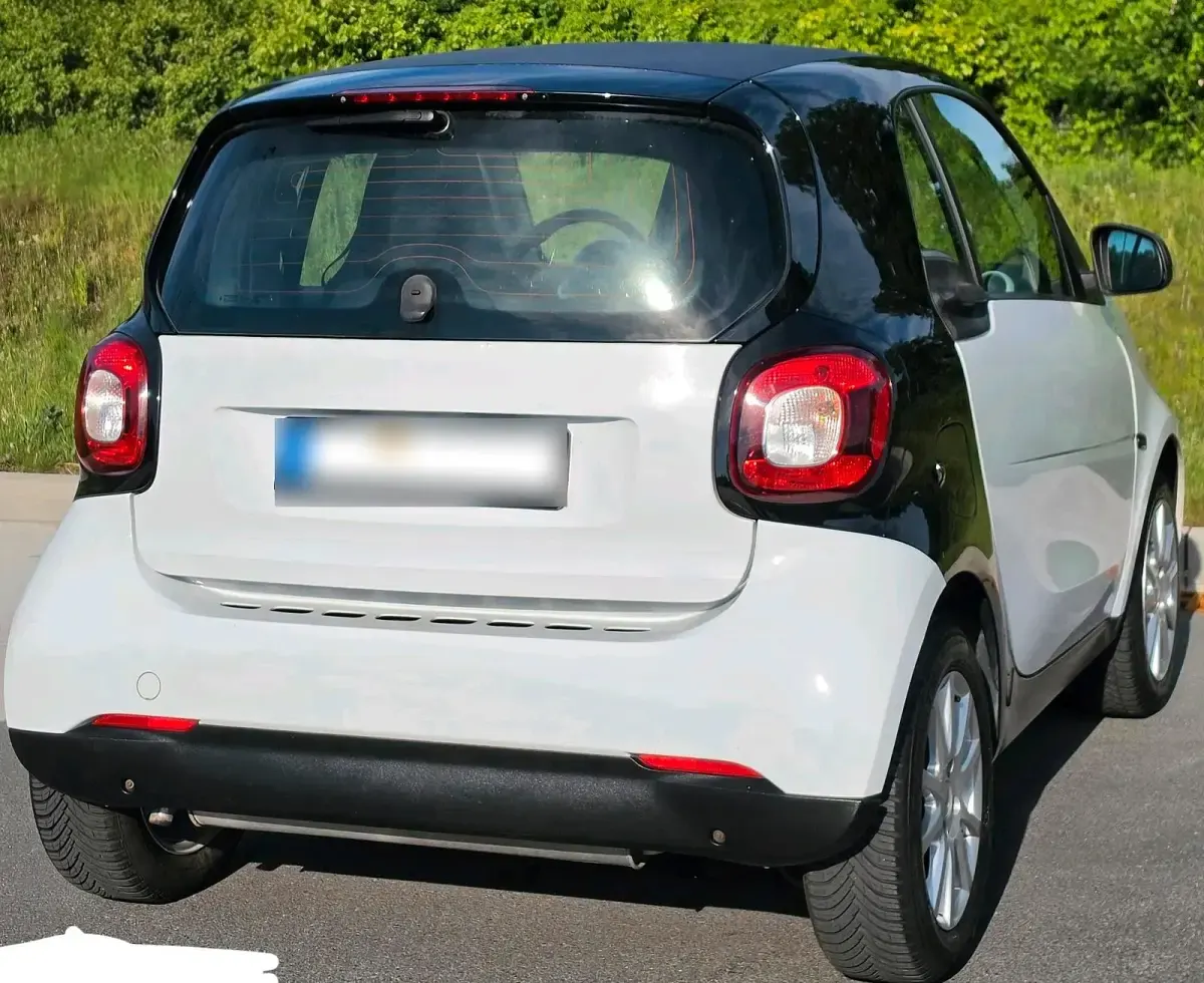 Gebraucht Smart ForTwo Coupé 71 PS (52 kW) 2016 Weiß Coupé