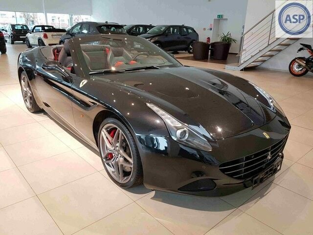 Gebraucht Ferrari California 560 PS (411 kW) 2016 Schwarz metallic Cabrio