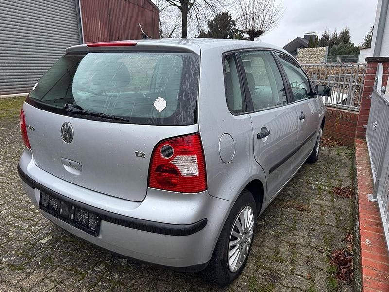 Gebraucht VW Polo Basis 63 PS (46 kW) 2002 Silber Kombi