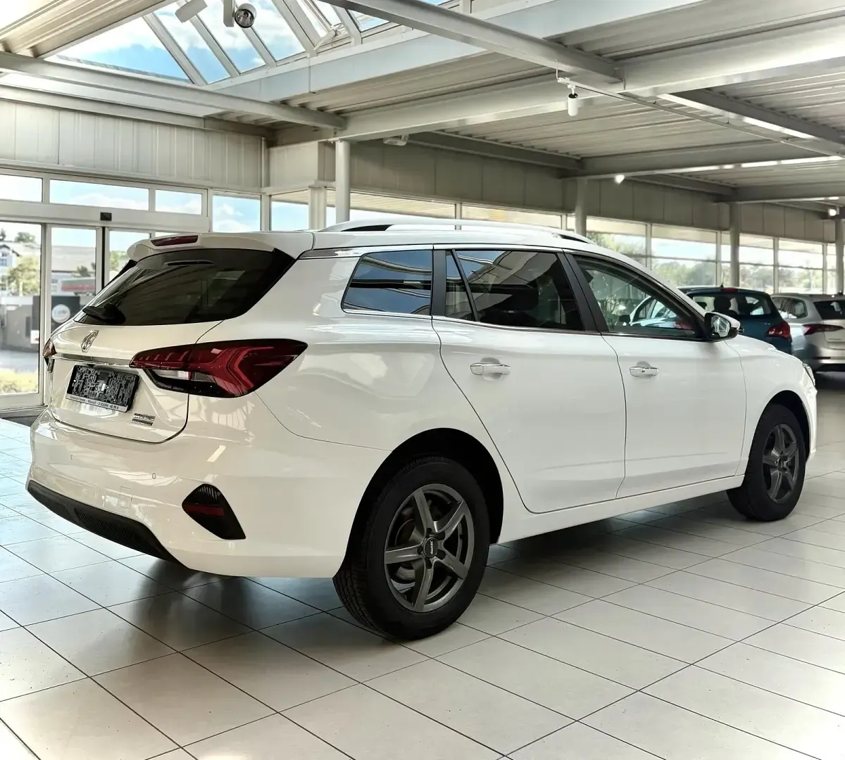 Gebraucht MG MG5 EV 114 kW (156 PS) 2022 Weiß Kombi