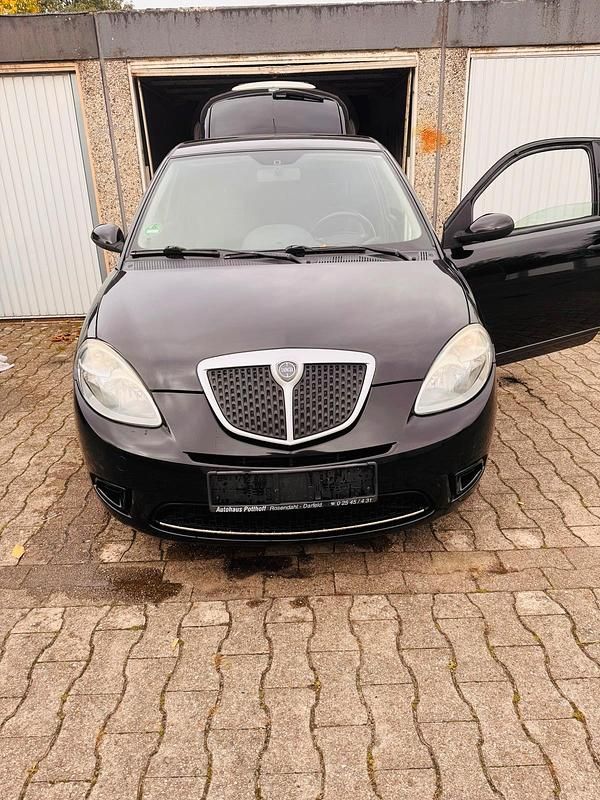 Schwarz Gebraucht 2008 Lancia Ypsilon Kleinwagen | 1.950 € (Superpreis) - Bild 1/4