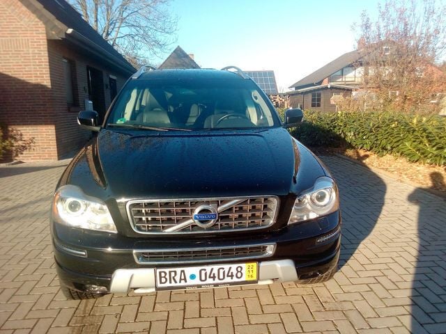 Gebraucht Volvo XC90 Momentum 163 PS (119 kW) 2012 Schwarz metallic SUV