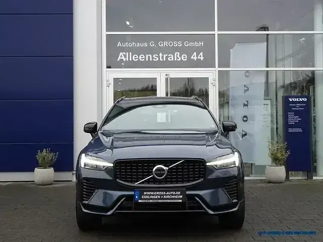 Gebraucht Volvo XC60 R-Design 392 PS (288 kW) 2021 Blau SUV
