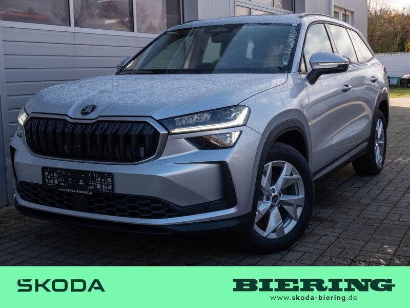 Silber Neu 2024 Skoda Kodiaq Selection SUV | 43.535 € (Fairer Preis) - Bild 1/4