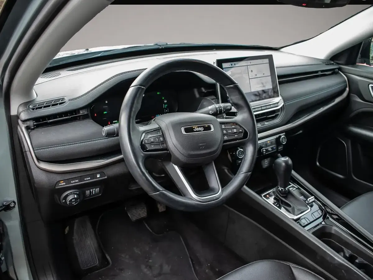 Gebraucht Jeep Compass 239 PS (175 kW) 2022 Manufacturer SUV