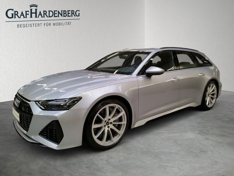 Florettsilber metallic Gebraucht 2022 Audi RS6 Ambiente Kombi | 83.910 € (Superpreis) - Bild 1/4