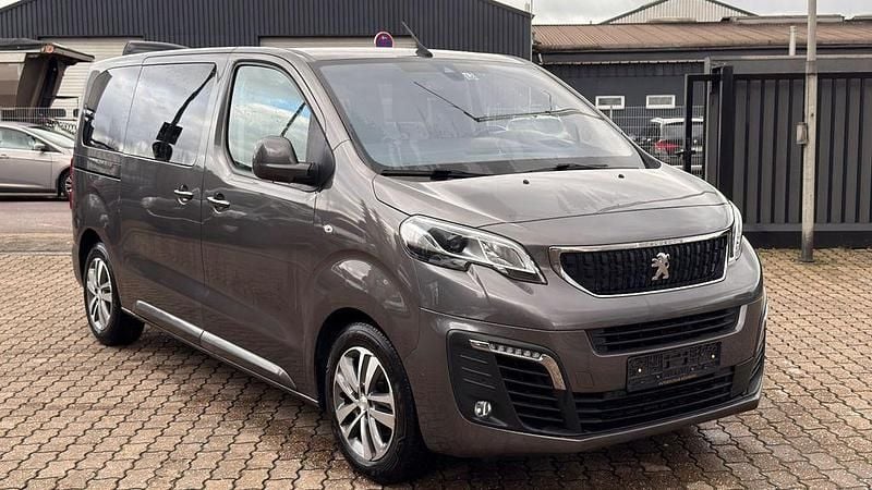 Gebraucht Peugeot Traveller Allure 177 PS (130 kW) 2019 Grau Van / Kleinbus