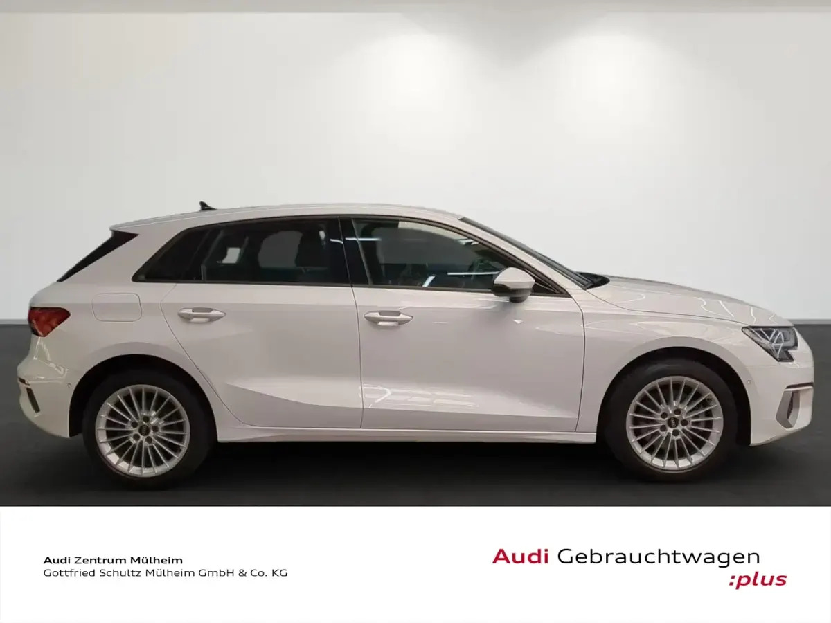 Gebraucht Audi A3 Sportback e-tron Advanced 204 PS (150 kW) 2023 Ibisweiß Kleinwagen
