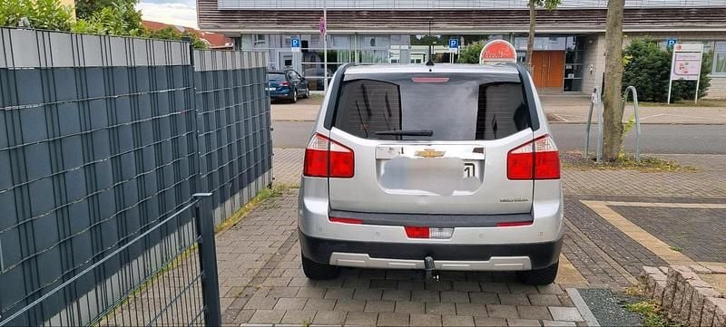 Gebraucht Chevrolet Orlando 165 PS (121 kW) 2012 Grau Van / Kleinbus