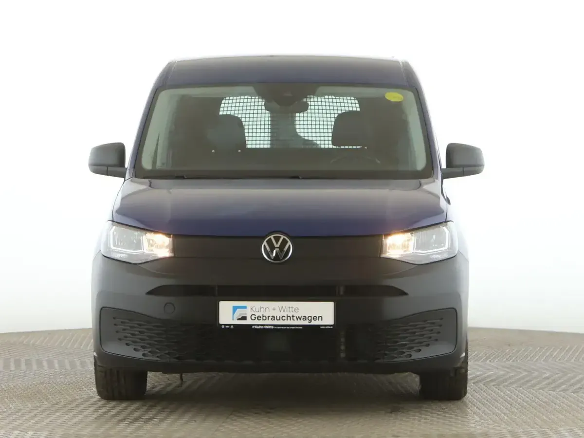Używany VW Caddy Maxi 122 KM (89 kW) 2021 Niebieski Minivan