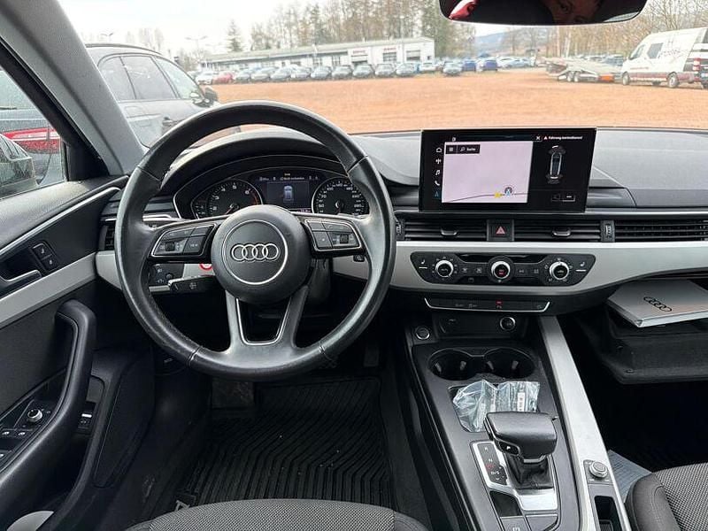Gebraucht Audi A4 Comfort 150 PS (110 kW) 2022 Mythosschwarz metallic Kombi