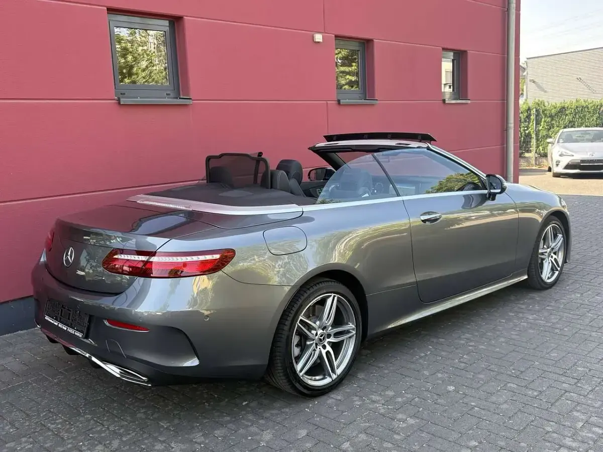 Gebraucht Mercedes E450 Sport 367 PS (269 kW) 2019 Selenitgrau** Cabrio