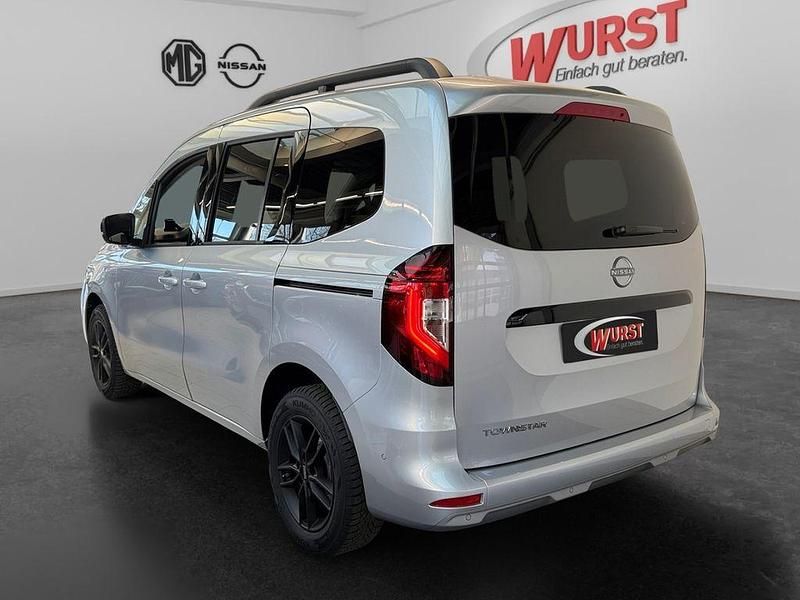 Neu Nissan Townstar Tekna 131 PS (96 kW) 2025 Grey highland Kombi