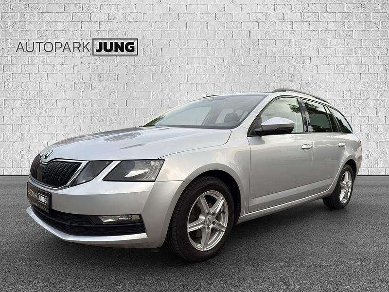 Silber Gebraucht 2019 Skoda Octavia Ambition Kombi | 8.600 € (Superpreis) - Bild 1/4
