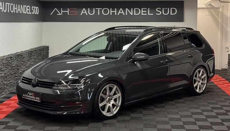 Grau Gebraucht 2015 VW Golf VII R-line Kombi | 11.999 € (Fairer Preis) - Bild 1/4