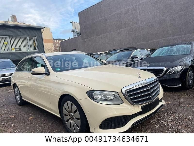 Usata Mercedes E200 150 CV (110 kW) 2019 Beige Berlina